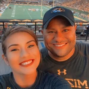 Meet your Posher, Takis